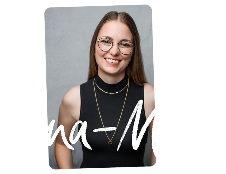 Selbstportrait mit Lena-Maria-Handlettering